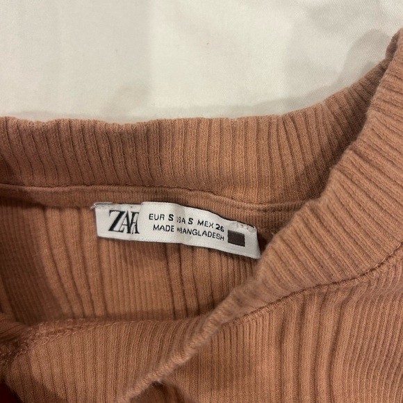 Zara Ribbed Tank Top - Picture 2 of 3